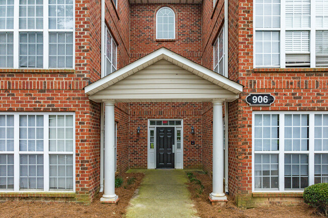 Elevation Station at Howard in Greensboro, NC - Building Photo - Building Photo