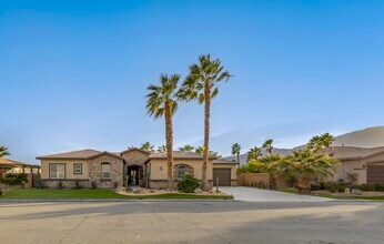 81849 Fiori del Deserto Dr in La Quinta, CA - Foto de edificio - Building Photo