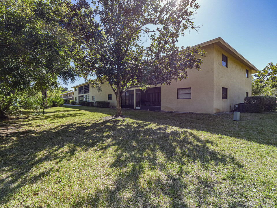 400 18th St in Vero Beach, FL - Building Photo