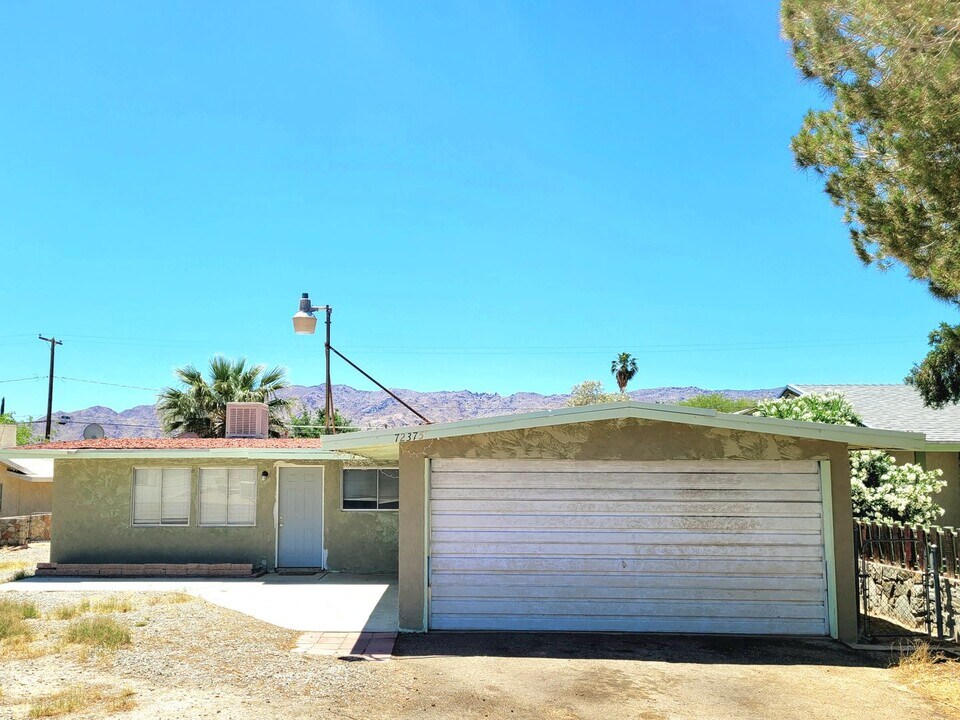 72375 Sunnyslope Dr in Twentynine Palms, CA - Building Photo