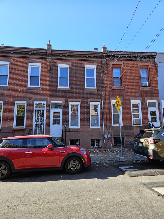 property at 1930 N Howard St