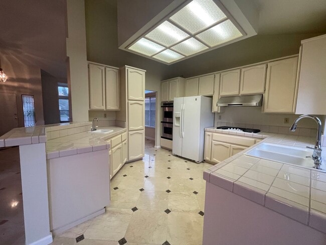 105 Hamersley Ct in Folsom, CA - Building Photo - Building Photo