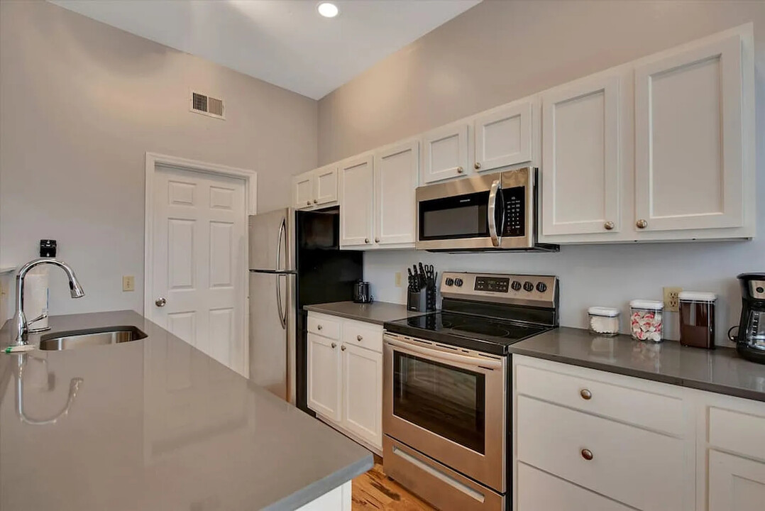 4206 Castleman Ave, Unit 1W in St. Louis, MO - Building Photo