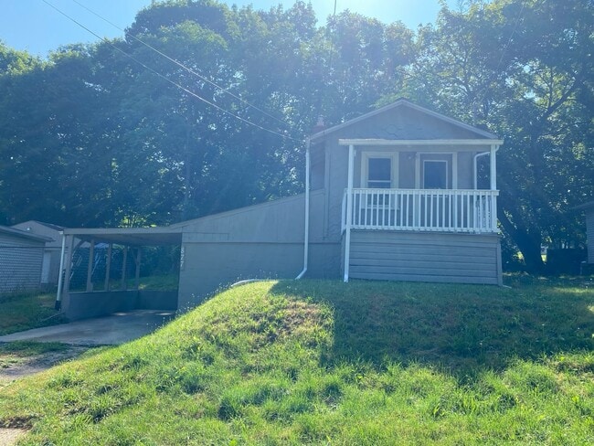property at 877 Garfield St