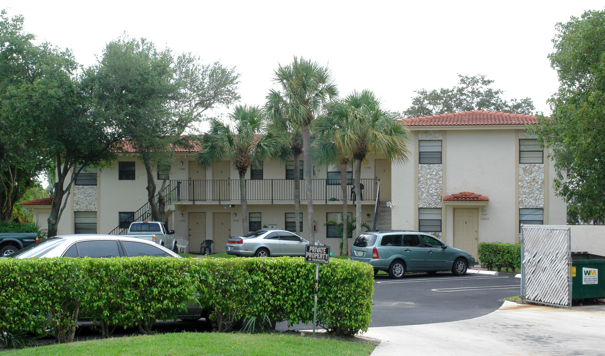 11430-11442 NW 45th St in Coral Springs, FL - Building Photo