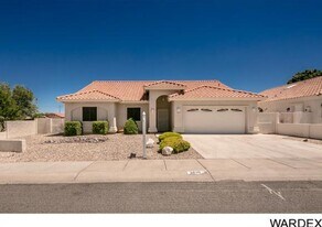 2610 Golf Dr in Kingman, AZ - Building Photo