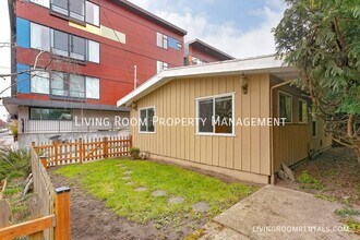 1520 SE 44th Ave in Portland, OR - Building Photo - Building Photo