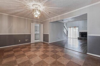 2511 Planters Row in Sugar Land, TX - Building Photo - Building Photo