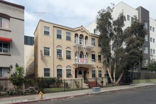 727 S Coronado St Apartamentos