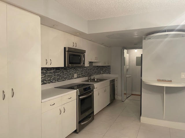 793 SE 1st Way in Deerfield Beach, FL - Foto de edificio