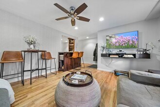 607 1st St in Hoboken, NJ - Building Photo - Building Photo