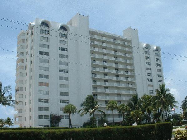 Three Thousand South in Boca Raton, FL - Building Photo - Building Photo