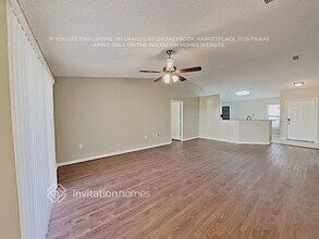 4616 Ramshead Dr in Valrico, FL - Foto de edificio - Building Photo