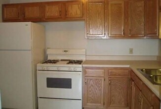 200 N Crestlane Dr in Kankakee, IL - Building Photo - Building Photo
