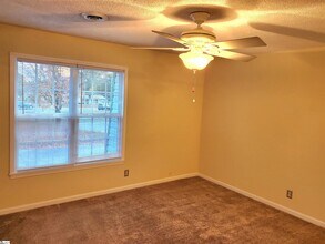 713 E Curtis St in Simpsonville, SC - Building Photo - Building Photo