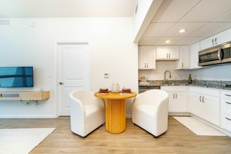 Edison Grand in Ft. Myers, FL - Building Photo - Building Photo