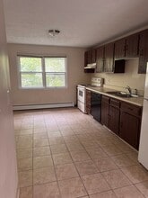 60 Briarwood Dr in Biddeford, ME - Building Photo - Building Photo