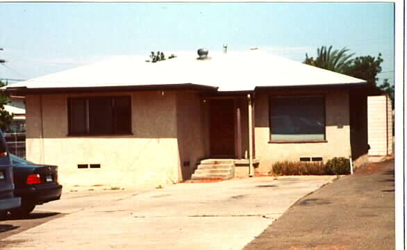 253-255 H St in Chula Vista, CA - Building Photo