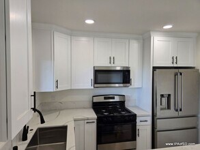 1218 W Spruce St-Unit -A in San Diego, CA - Building Photo - Building Photo