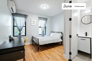 Trendy Private ROOM in Bedford-Stuyvesant, Unit 1 in Brooklyn, NY - Building Photo