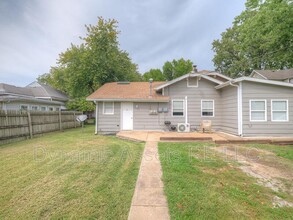 208 E Park St in Pittsburg, KS - Building Photo - Building Photo