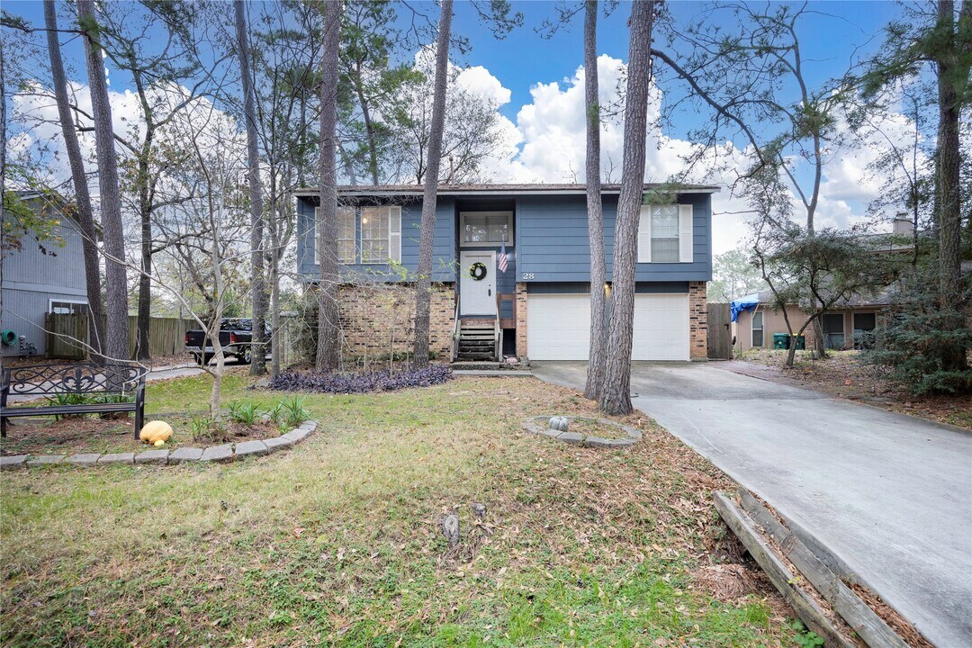 28 Night Hawk Pl in The Woodlands, TX - Building Photo