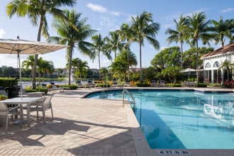 Polo Lakes in Wellington, FL - Foto de edificio - Building Photo