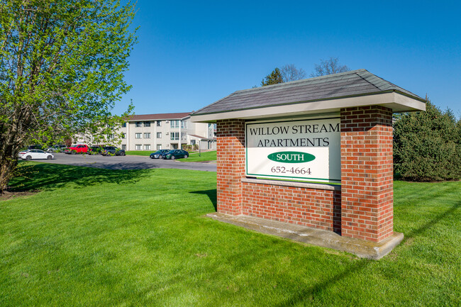 Willow Stream Apartments South