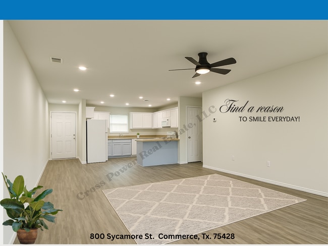 800 Sycamore St in Commerce, TX - Foto de edificio - Building Photo
