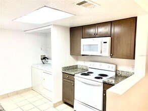 624 Australian Way in Davenport, FL - Building Photo - Building Photo