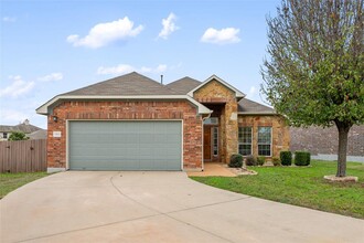 1212 Rainbow Cove in Round Rock, TX - Foto de edificio - Building Photo