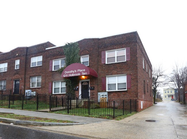 1211 Holbrook Ter NE in Washington, DC - Building Photo - Building Photo