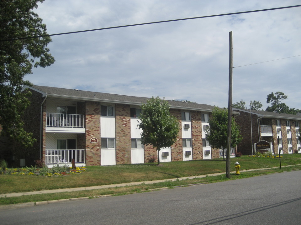 Rider Terrace Apartments in Patchogue, NY - Building Photo