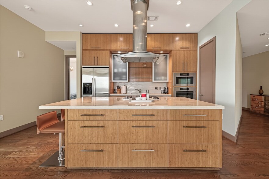 1600 Post Oak Blvd, Unit 1005 in Houston, TX - Building Photo