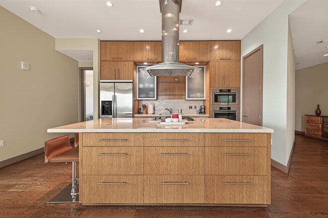 property at 1600 Post Oak Blvd