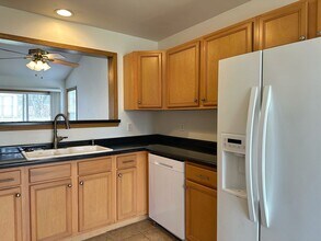 482 Fox Ln in Walworth, WI - Foto de edificio - Building Photo