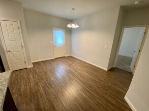 10658 Pablo Way in Converse, TX - Foto de edificio - Building Photo