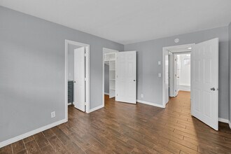 4475 Dale Ave, Unit 112 in La Mesa, CA - Foto de edificio - Building Photo