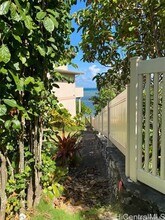 47-022 Lihikai Dr in Kaneohe, HI - Building Photo - Building Photo