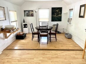 6 Summit St in Essex, CT - Building Photo - Building Photo
