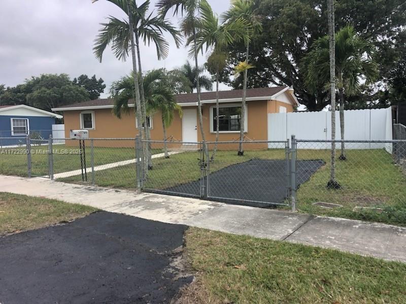 30100 SW 150th Ct in Homestead, FL - Building Photo