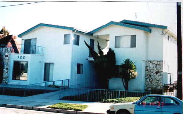 722 Laconia Blvd in Los Angeles, CA - Building Photo