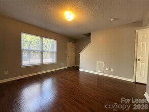 1520 N Main Ave in Newton, NC - Building Photo - Building Photo