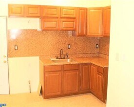 5427 Spruce St in Philadelphia, PA - Building Photo - Building Photo