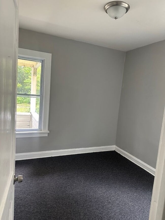 property at 3643 E 146th St
