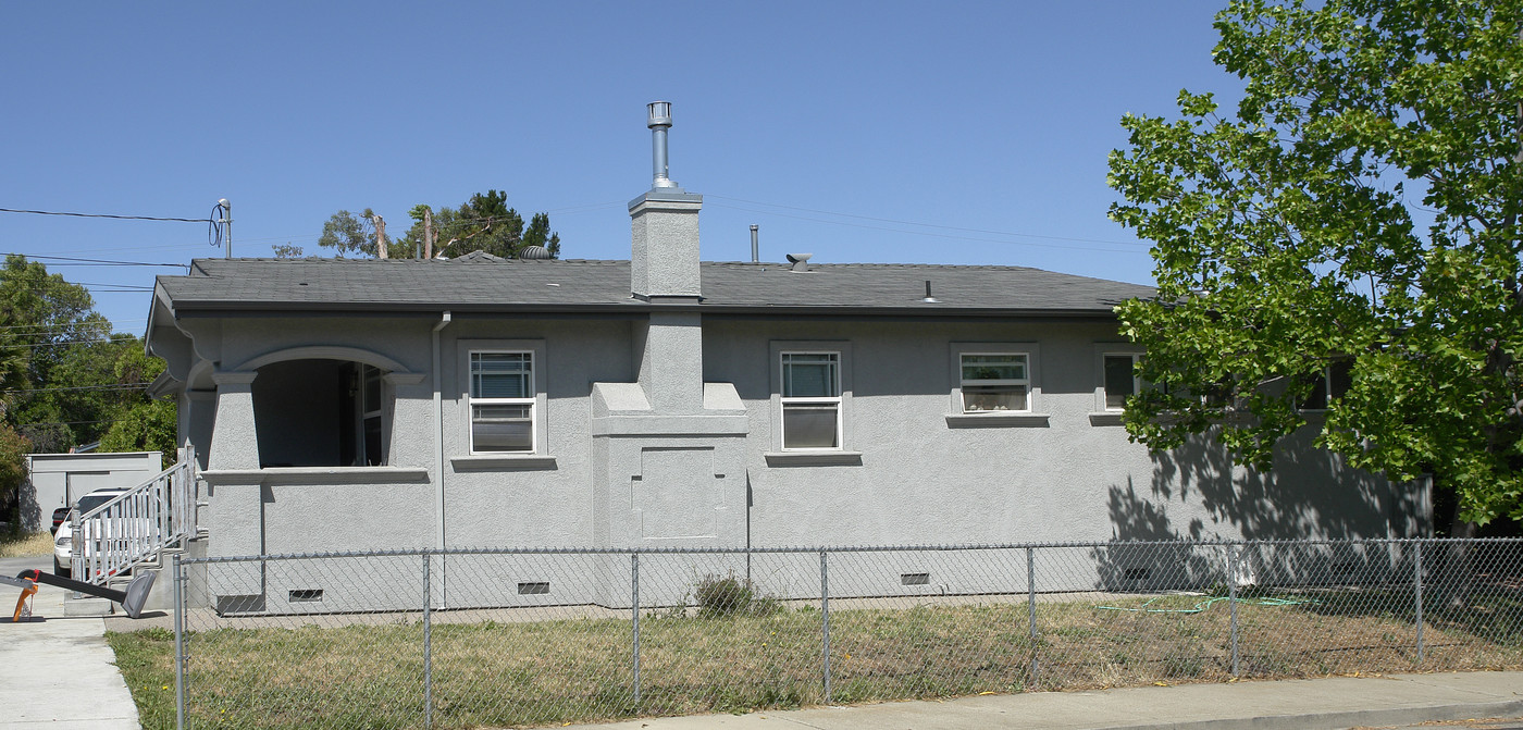 1571 Wesley Ct in Concord, CA - Foto de edificio