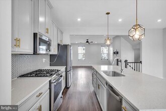 97 Kohlmyer Dr in Pennsauken, NJ - Building Photo - Building Photo