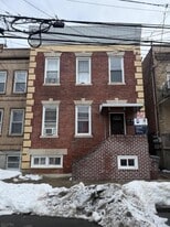 553 N 9th St in Newark, NJ - Building Photo