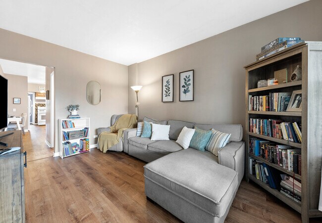 5538 W Drummond Pl in Chicago, IL - Building Photo - Building Photo