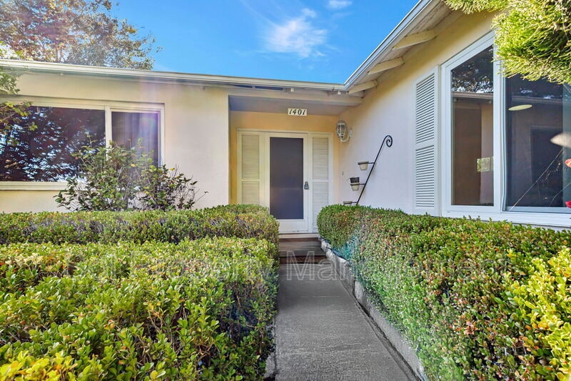 1401 Laurent St in Santa Cruz, CA - Building Photo